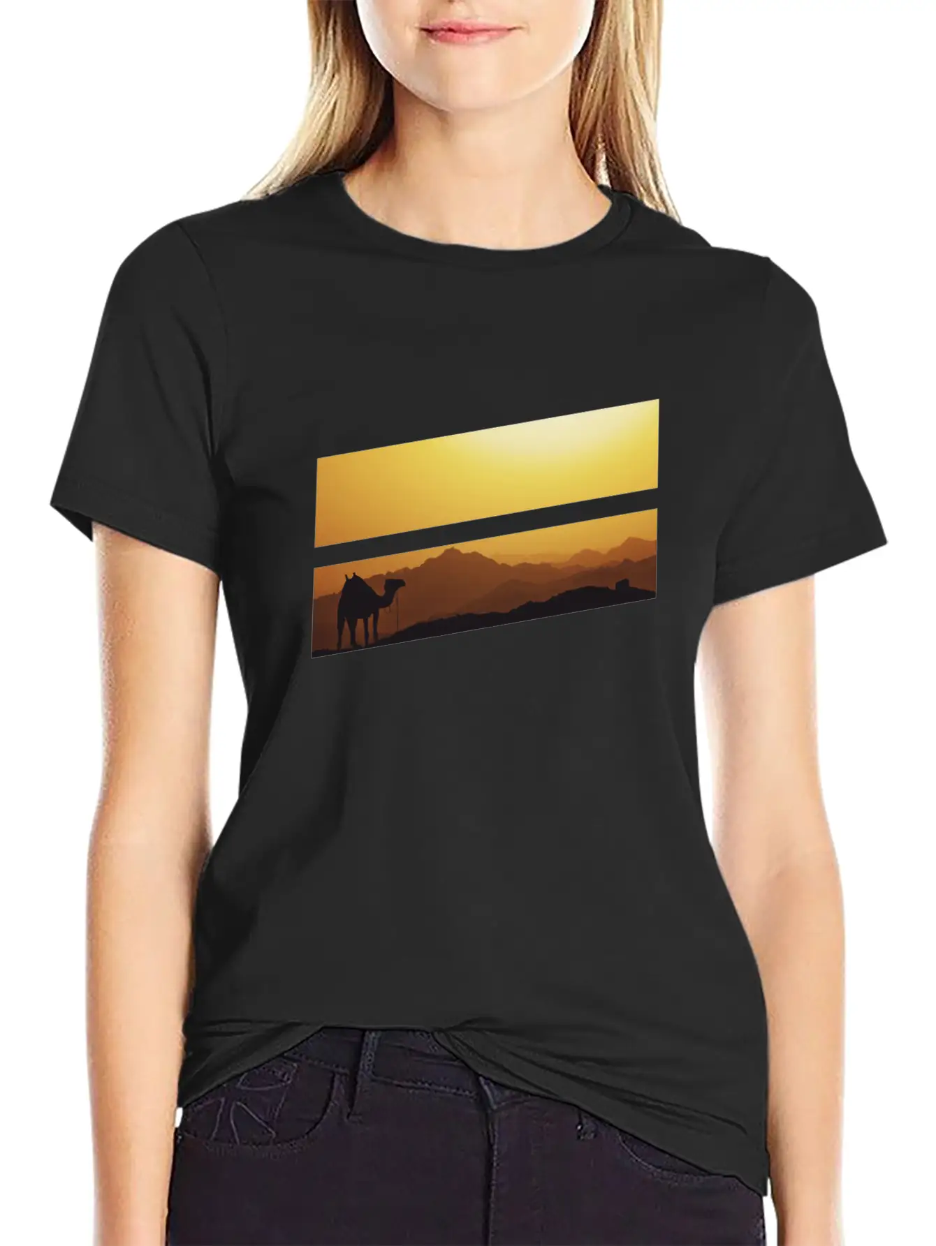 0391 CamelCamel In The Desert Classic Crew Neck Graphic Tee – Everyday Minimal Look